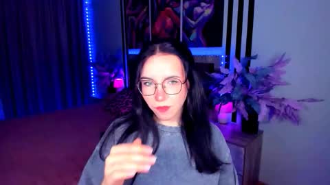 TriciaDaisy online show from 05.08.26