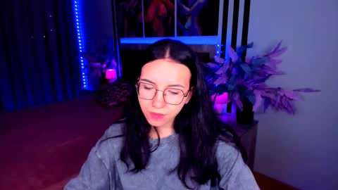 TriciaDaisy online show from 05.09.26