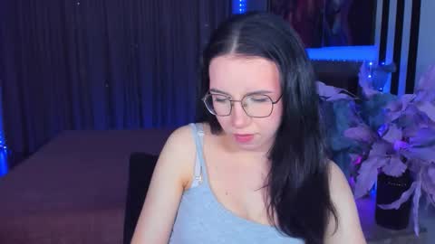 TriciaDaisy online show from 05.13.26