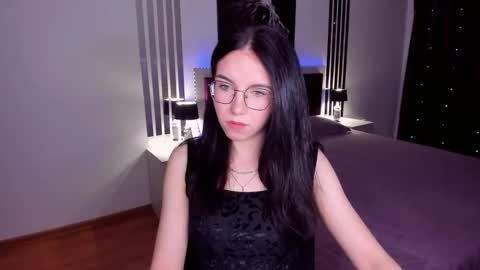 TriciaDaisy online show from 05.18.26