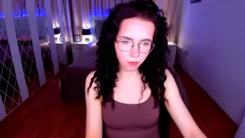 TriciaDaisy online show from 06.14.26