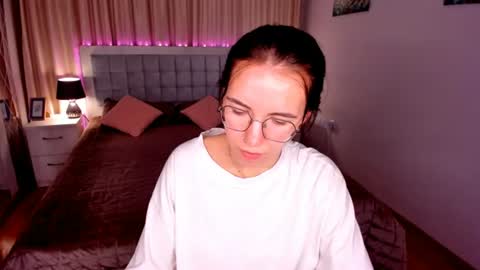 TriciaDaisy online show from 07.11.26