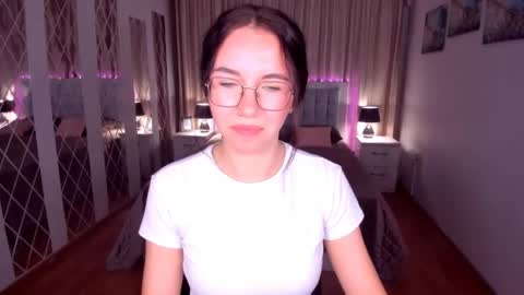 TriciaDaisy online show from 07.18.26