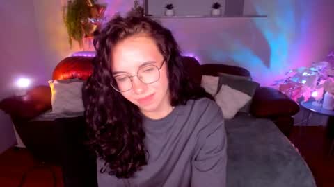 TriciaDaisy online show from 07.20.26