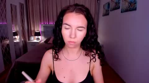 TriciaDaisy online show from 07.25.26