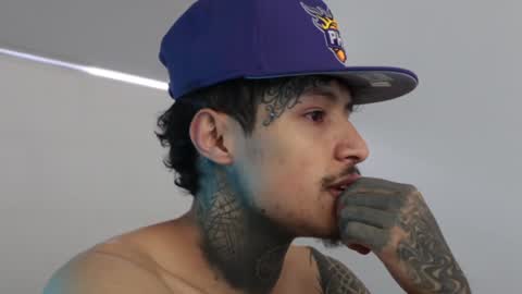 Snapshot of trieone chatting on 12.10.24 - trieone online show from 12.10.24