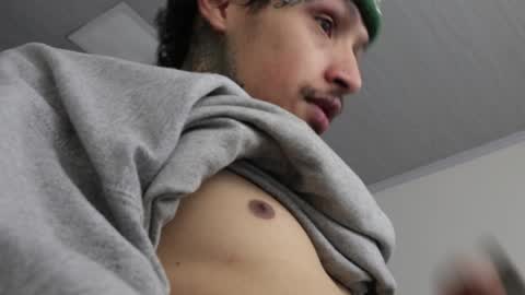 Snapshot of trieone chatting on 01.17.25 - trieone online show from 01.17.25