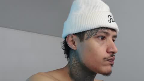 Snapshot of trieone chatting on 01.30.25 - trieone online show from 01.30.25