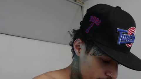 Snapshot of trieone chatting on 02.10.25 - trieone online show from 02.10.25