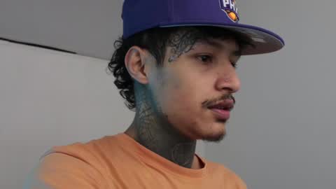 Snapshot of trieone chatting on 02.15.25 - trieone online show from 02.15.25