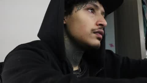 Snapshot of trieone chatting on 10.12.25 - trieone online show from 10.12.25