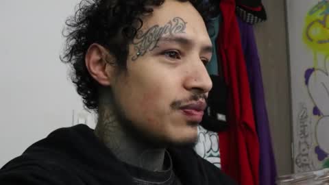 Snapshot of trieone chatting on 10.30.25 - trieone online show from 10.30.25