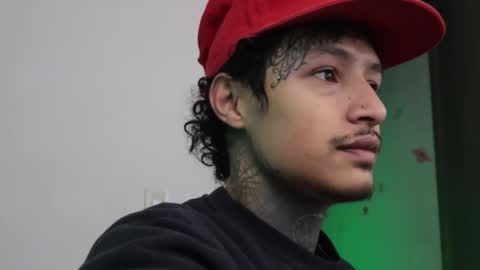 Snapshot of trieone chatting on 12.15.25 - trieone online show from 12.15.25