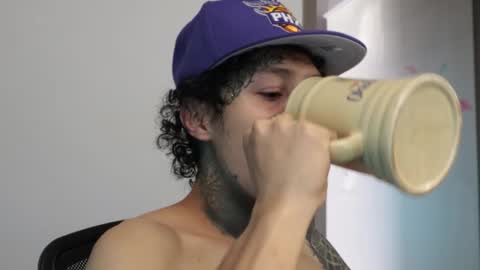 Snapshot of trieone chatting on 01.06.26 - trieone online show from 01.06.26