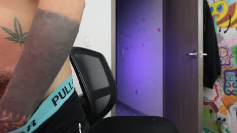 Snapshot of trieone chatting on 01.11.26 - trieone online show from 01.11.26