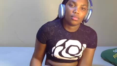 trina_z online show from 07.04.26