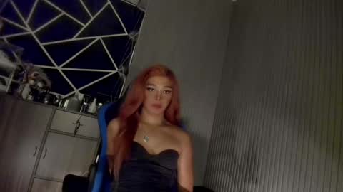 Snapshot of trinityfucksyou chatting on 12.12.24 Ms Ella online show from 12.12.24