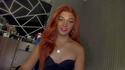 Snapshot of trinityfucksyou chatting on 01.11.25 Ms Ella online show from 01.11.25