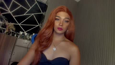 Snapshot of trinityfucksyou chatting on 01.27.25 Ms Ella online show from 01.27.25