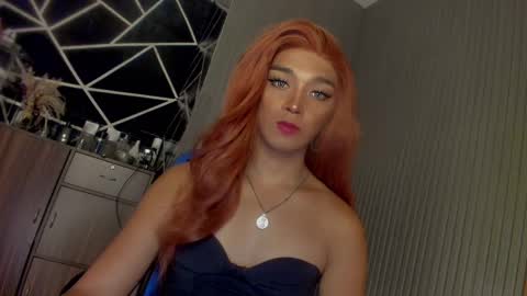 Snapshot of trinityfucksyou chatting on 01.28.25 Ms Ella online show from 01.28.25