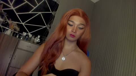 Snapshot of trinityfucksyou chatting on 01.29.25 Ms Ella online show from 01.29.25