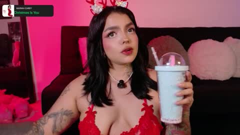 Snapshot of trip_inked chatting on 12.01.25 Val martinez online show from 12.01.25