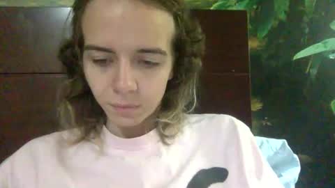 Snapshot of trippybb222 chatting on 09.13.25 trippybb222 online show from 09.13.25