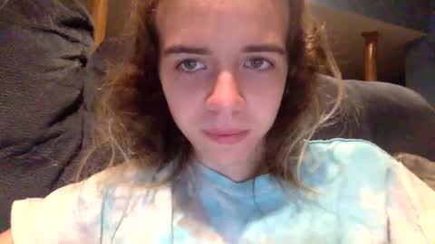 Snapshot of trippybb222 chatting on 10.15.25 trippybb222 online show from 10.15.25