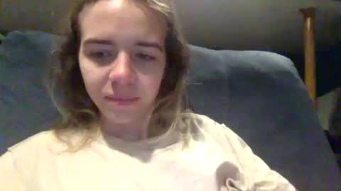 Snapshot of trippybb222 chatting on 10.17.25 trippybb222 online show from 10.17.25