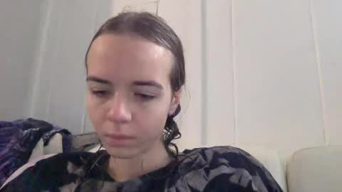 trippybb222 online show from 12.19.25