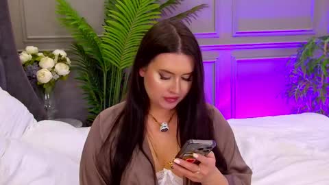 Snapshot of trisha_winslet chatting on 09.23.25 trisha_winslet online show from 09.23.25