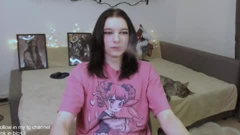 Snapshot of trishxl chatting on 01.12.26 Max online show from 01.12.26