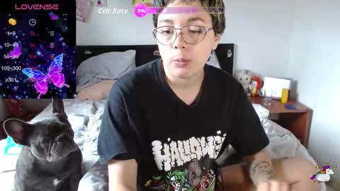 Snapshot of trixie_tangg chatting on 09.14.25 Kitty online show from 09.14.25