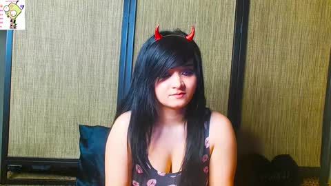 Snapshot of trixiedoescamcam chatting on 02.11.26 trixiedoescamcam online show from 02.11.26