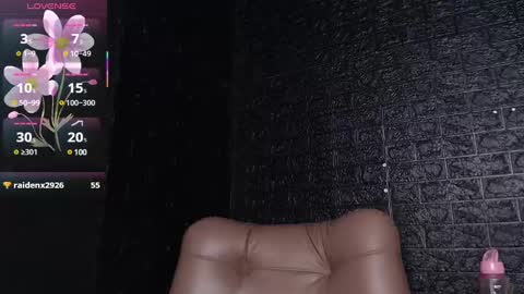 trixxiee_ online show from 02.25.25