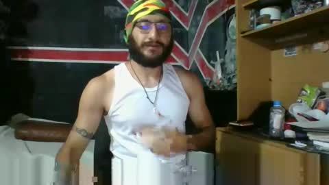 Snapshot of trizquelmen chatting on 12.21.24 Andrew online show from 12.21.24