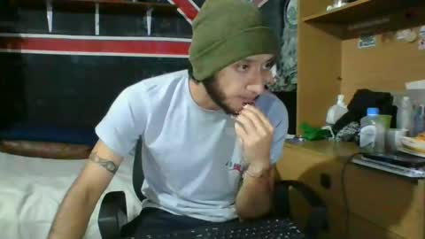 Snapshot of trizquelmen chatting on 01.03.25 Andrew online show from 01.03.25