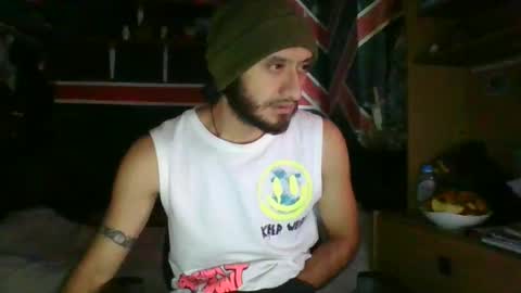 Snapshot of trizquelmen chatting on 01.17.25 Andrew online show from 01.17.25