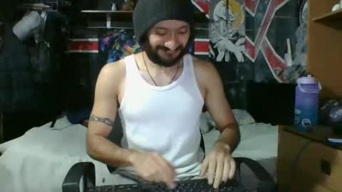 Snapshot of trizquelmen chatting on 02.28.25 Andrew online show from 02.28.25