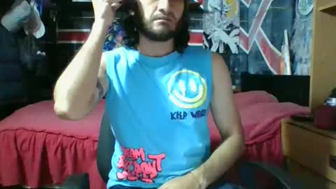 Snapshot of trizquelmen chatting on 09.16.25 Andrew online show from 09.16.25