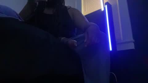 Trmdstrong online show from 10.03.25