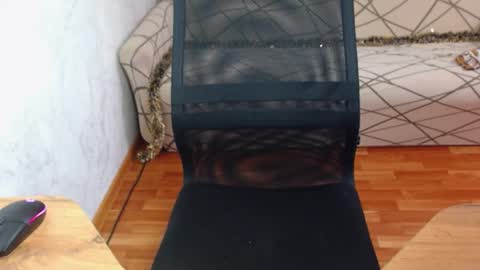 Snapshot of trone41 chatting on 12.19.25 I POST MY FUCKING VIDEOS AND PICS online show from 12.19.25