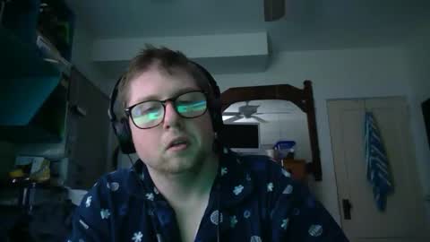 Snapshot of true_manofworth chatting on 12.04.24 HandicappedLaugher online show from 12.04.24