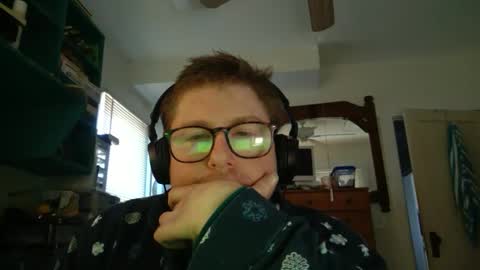 Snapshot of true_manofworth chatting on 12.06.24 HandicappedLaugher online show from 12.06.24