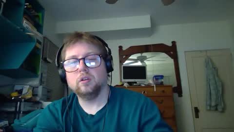 Snapshot of true_manofworth chatting on 12.25.24 HandicappedLaugher online show from 12.25.24