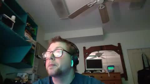 Snapshot of true_manofworth chatting on 01.04.25 HandicappedLaugher online show from 01.04.25