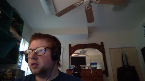 Snapshot of true_manofworth chatting on 01.04.25 HandicappedLaugher online show from 01.04.25