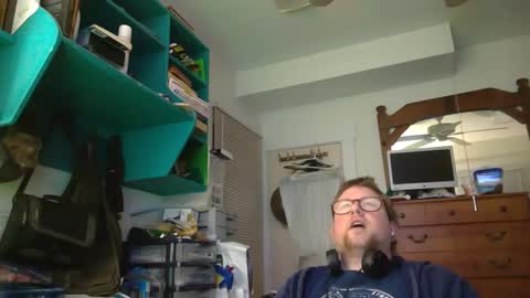 Snapshot of true_manofworth chatting on 01.08.25 HandicappedLaugher online show from 01.08.25