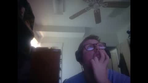Snapshot of true_manofworth chatting on 09.12.25 HandicappedLaugher online show from 09.12.25