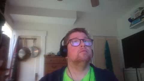 Snapshot of true_manofworth chatting on 10.04.25 HandicappedLaugher online show from 10.04.25